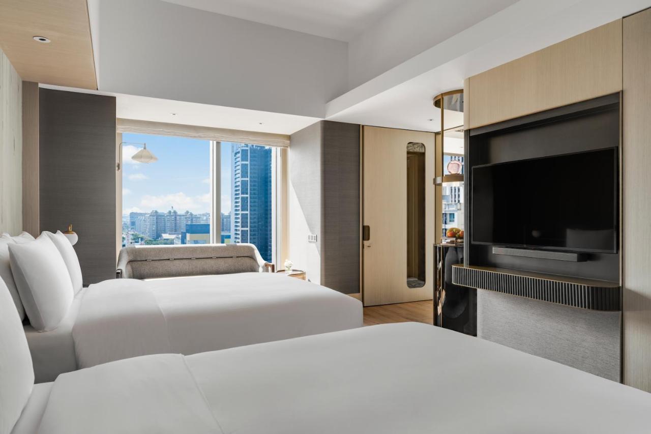 Intercontinental Kaohsiung By Ihg Hotel Kültér fotó Deluxe Room