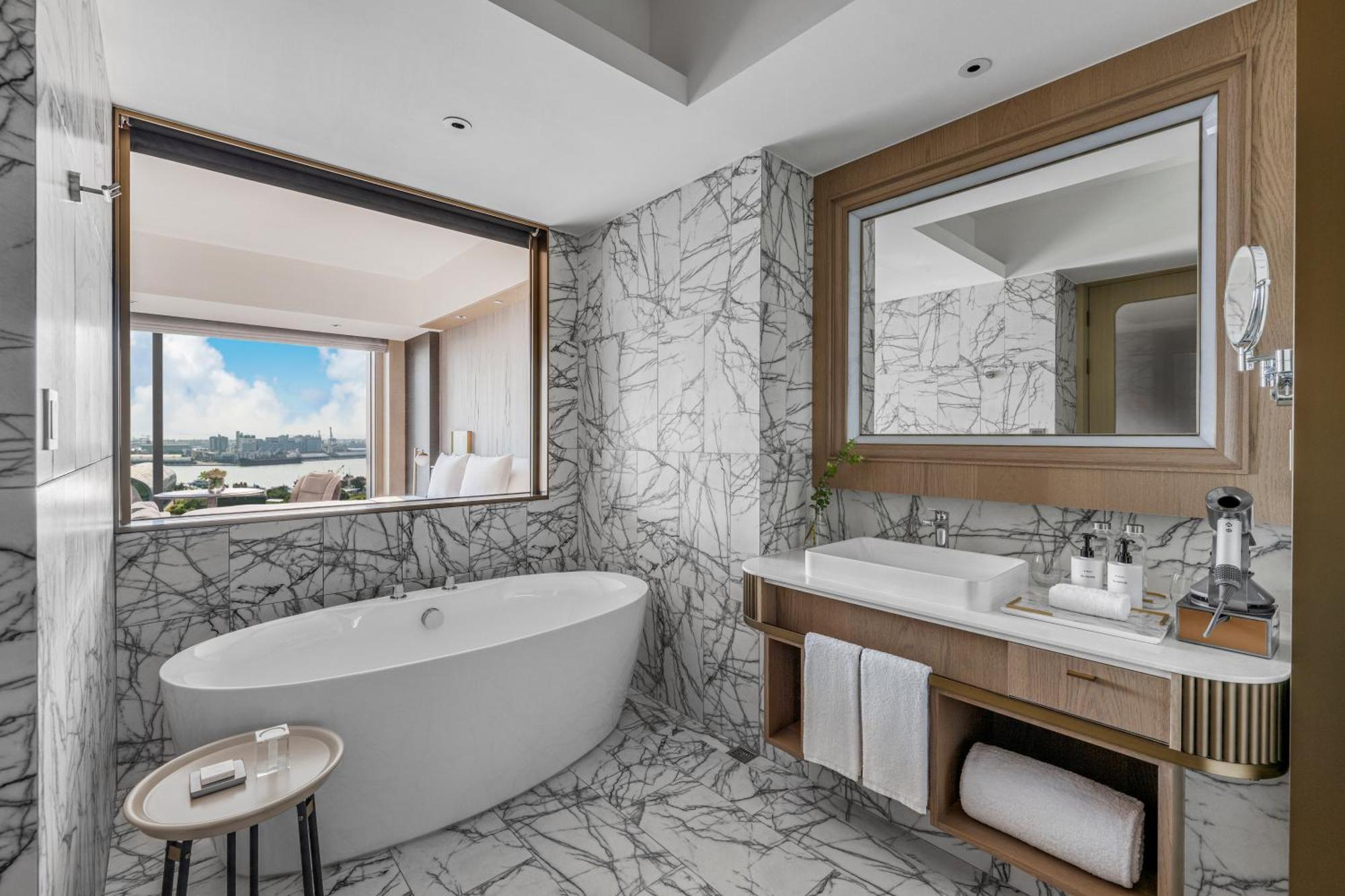 Intercontinental Kaohsiung By Ihg Hotel Szoba fotó Bathroom